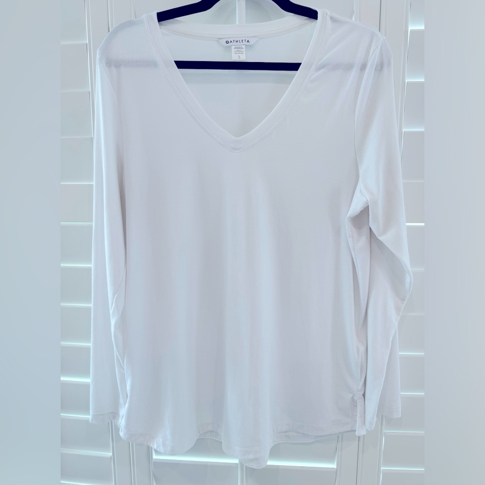 EUC Athleta LS Essential V Neck Top Size L Color - White